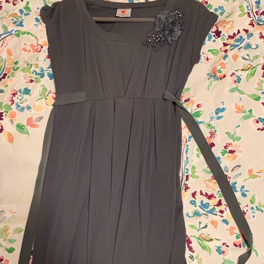 Gray maternity dress size small
